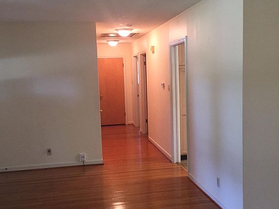 4th image of 2809 Thames Ave