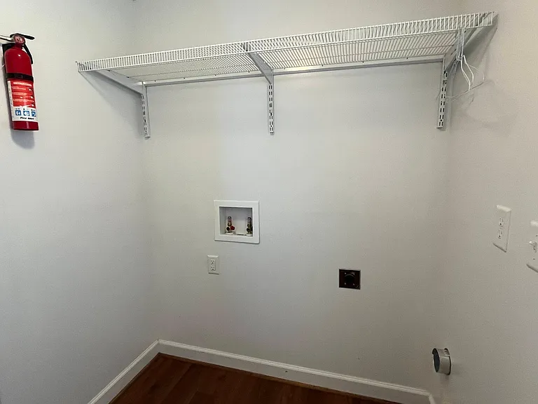 Laundry room from 2nd bathroom