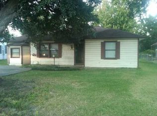 4700 Bellaire Ave, Groves, TX 77619