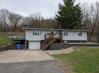 26101 Miner Valley Rd, Winona, MN 55987
