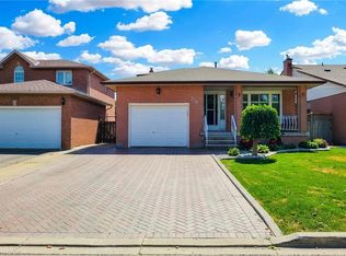 276 Greencedar Dr, Hamilton, ON L9C 6S9