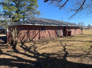 100 Sidonia Dr, Breaux Bridge, LA 70517