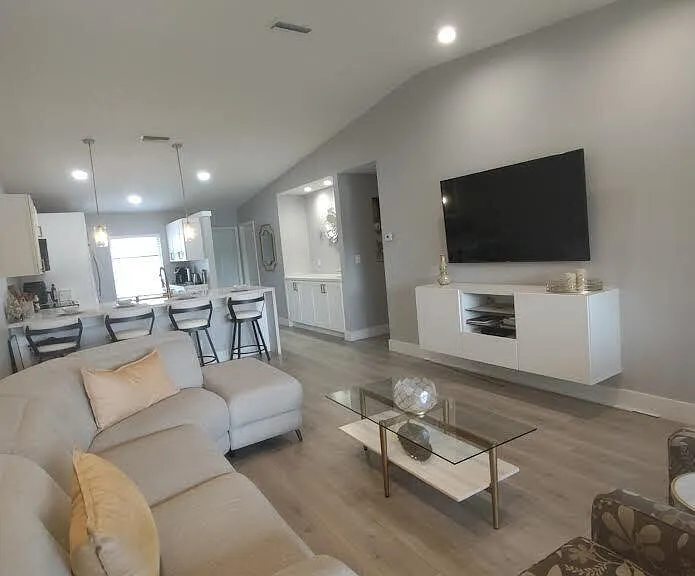 18768 Argosy Dr — Photo 2