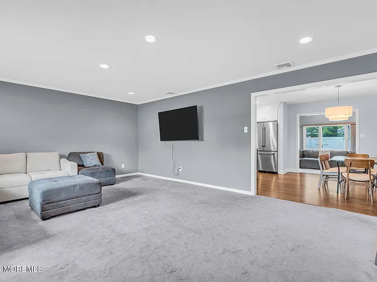 485 Freehold St — Photo 14