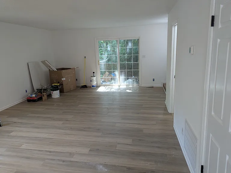 390 Micasa Dr — Photo 5