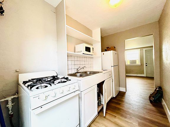5th image of 111 S Grandview Ave #6