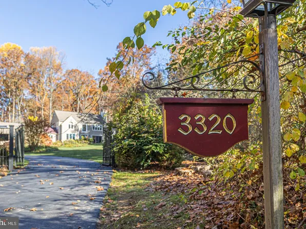 3320 N Sugan Rd, New Hope, PA 18938