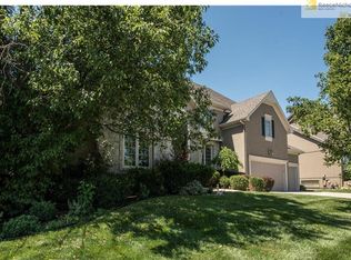 9205 W 145th St, Overland Park, KS 66221