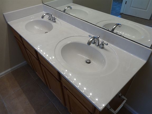 4th image of 12477 Holbrook Dr