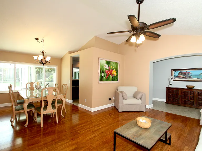5772 White Acres Ln — Photo 10