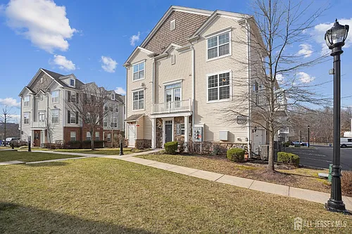1501 Gabriel Ln Photo 1