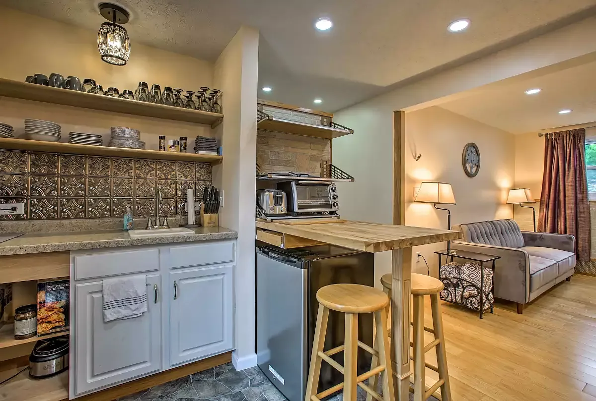 8982 Red Pine Dr — Photo 4