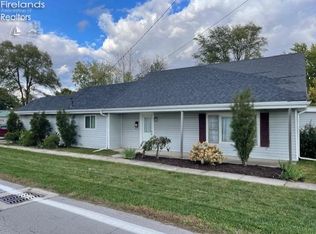 421 S Main St, Gibsonburg, OH 43431