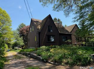 8 Ivy Rd, Mystic, CT 06355