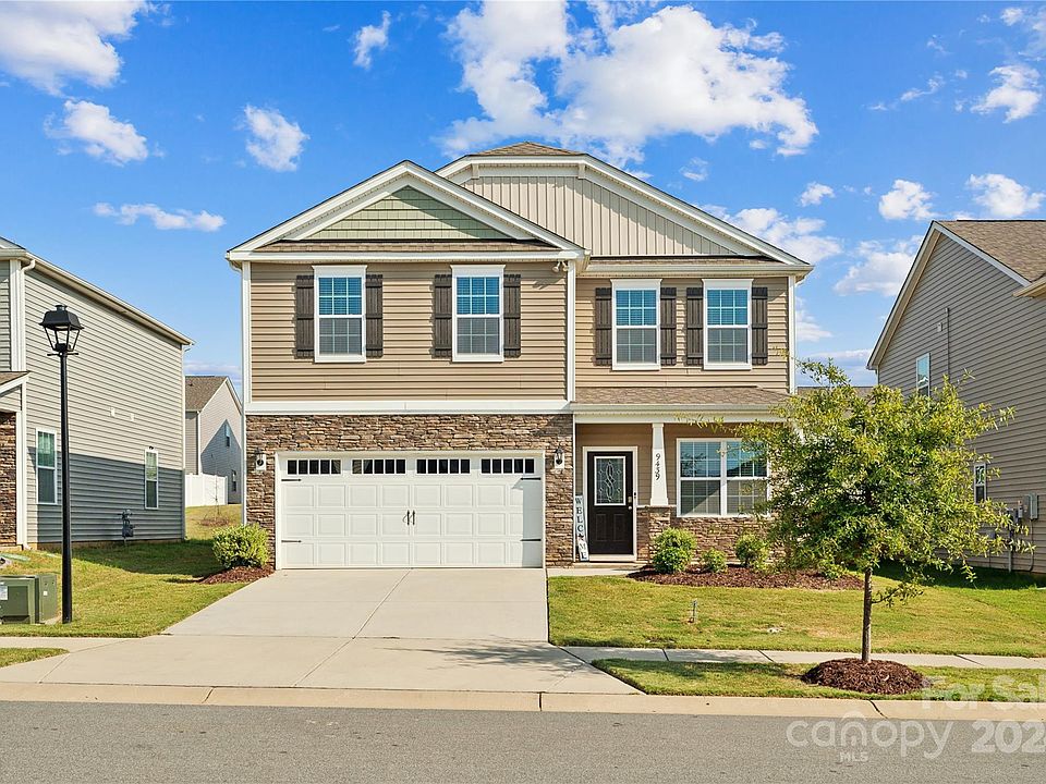1st image of 9439 Maltese Dr #190