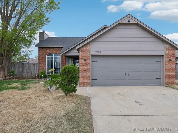 17738 S Santa Fe St, Mounds, OK 74047