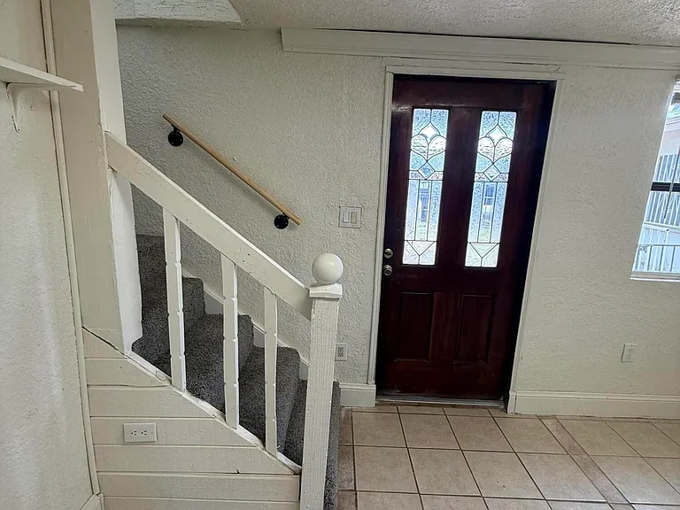1018 Lakewood Rd #B — Photo 10