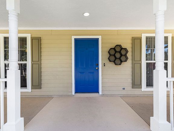 5th image of 3763 Saint Charles Cir