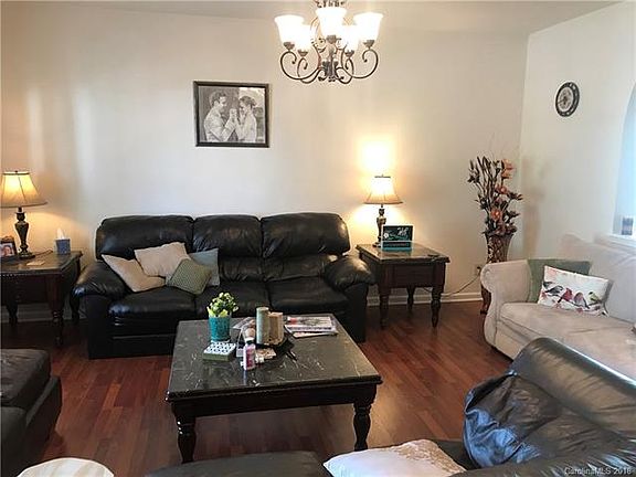 2nd image of 521 Zander Woods Ct