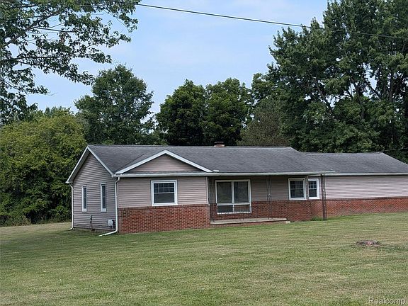 2nd image of 9057 N Vassar Rd