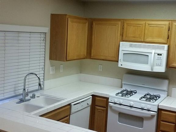 3rd image of 13035 Madison Cir
