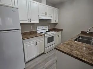 5820 58a St #102, Red Deer, AB T4N 2M7