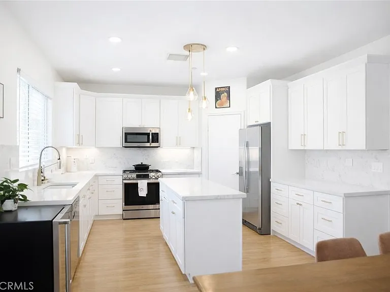 4689 Brookmore Ct — Photo 3