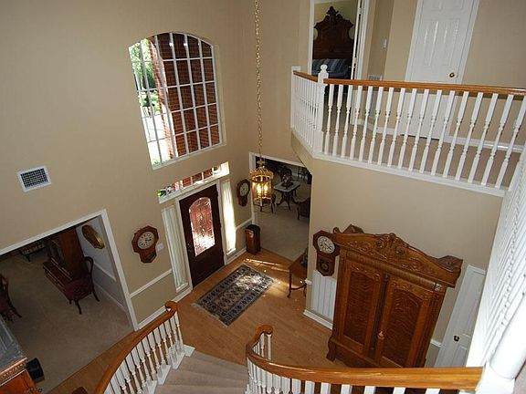 4th image of 6411 Gladehill Dr