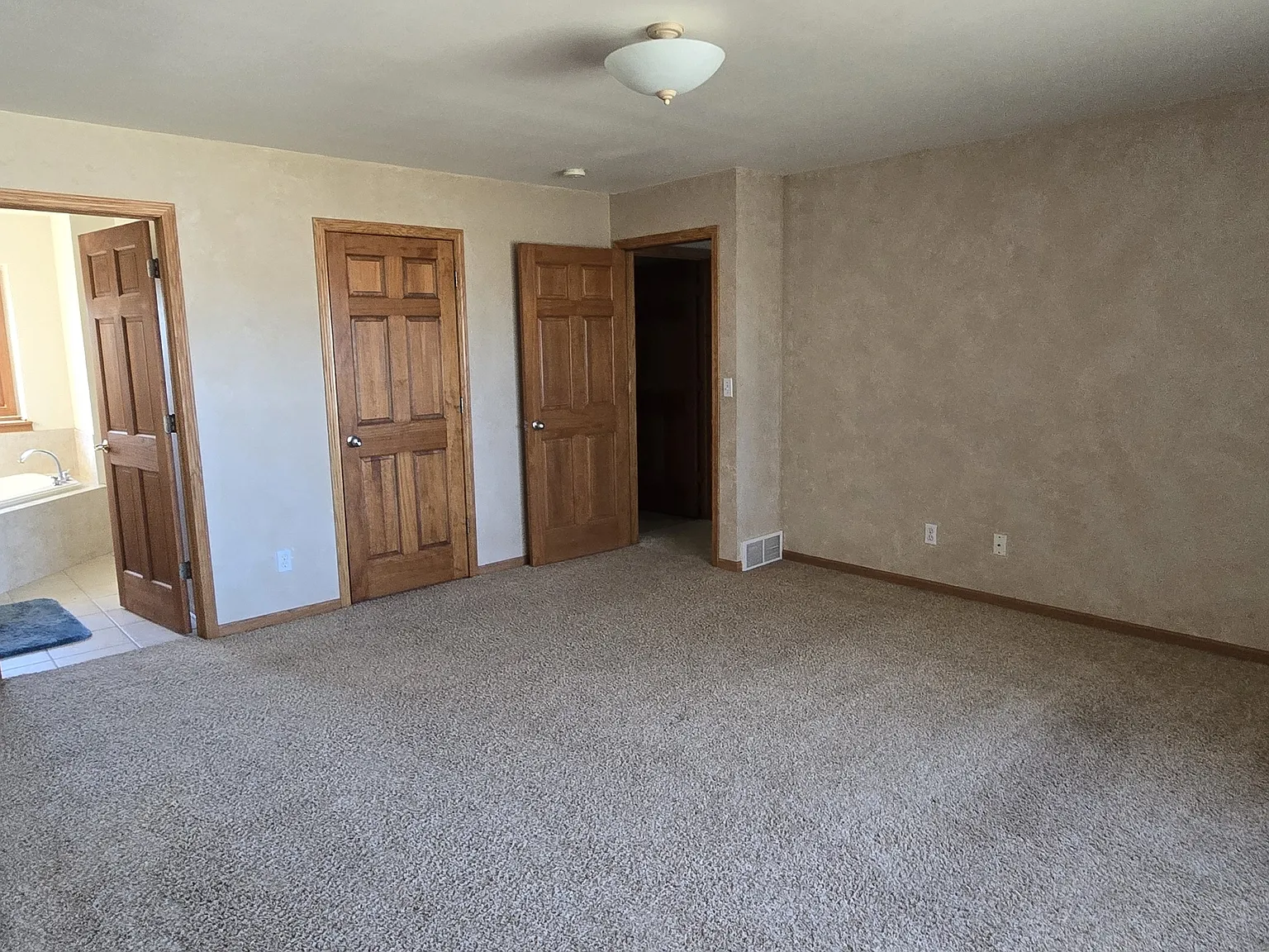 N6188 Shadybrook Lane - 1 — Photo 3