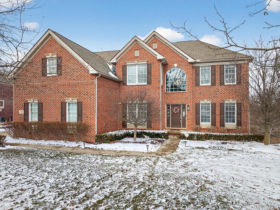 1st image of 15465 Prestwick Cir N