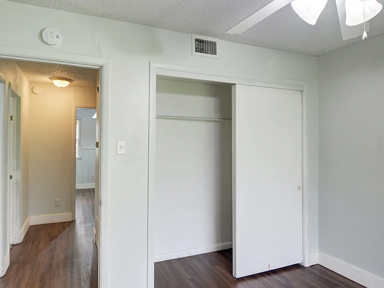 5413 Wedgwood Dr — Photo 13