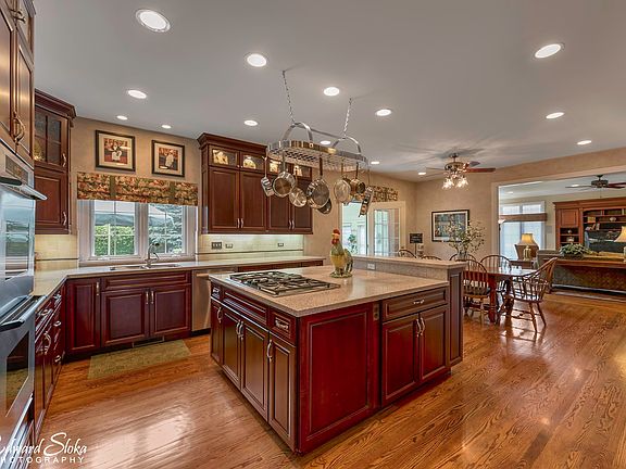 TOP OF THE LINE APPLIANCES AND HUGE ISLAND