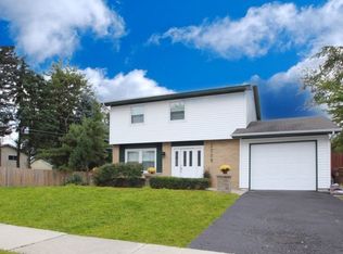 1738 Newport St, Glendale Heights, IL