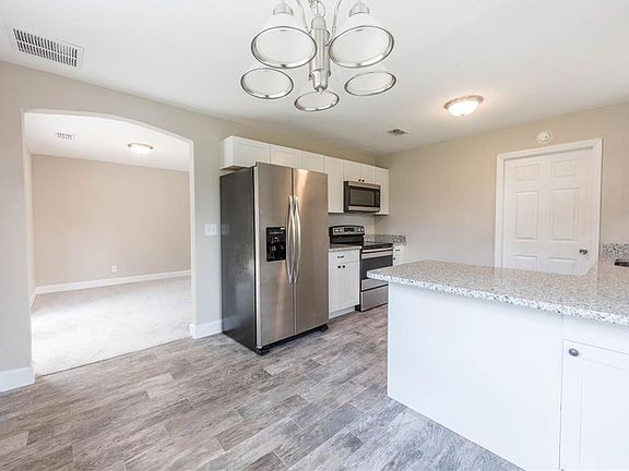 3rd image of 1347 Imperial Dr