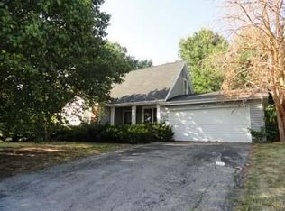 1200 E Windfall Ridge Ct, Saint Peters, MO 63376