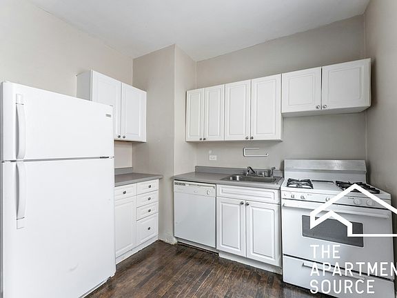 2nd image of 3504 W Grace St #1