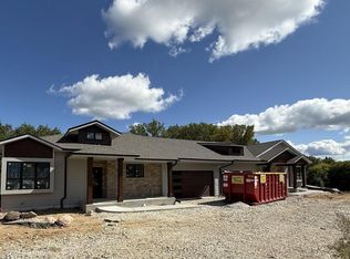 W389N7106 Pennsylvania St, Oconomowoc, WI 53066