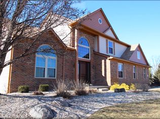 7163 Hickory Creek Dr, Dexter, MI 48130
