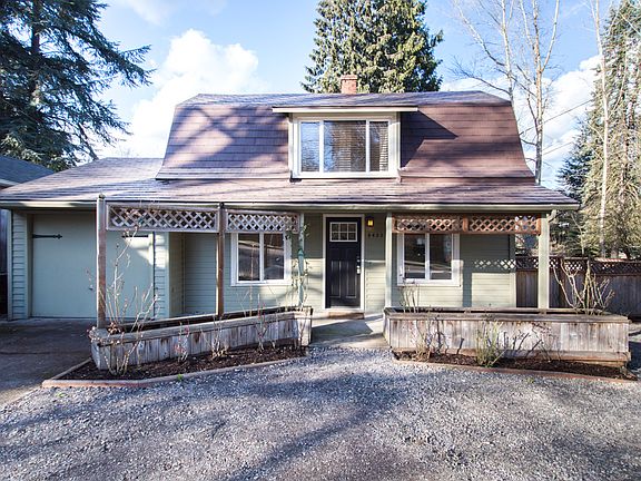 2nd image of 4425 Se Johnson Creek