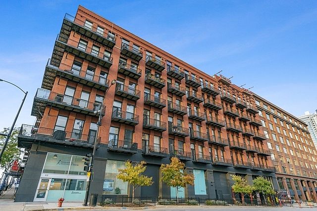 1st image of 616 W Fulton St APT 706