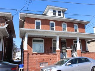 251 Walnut St, Hamburg, PA 19526