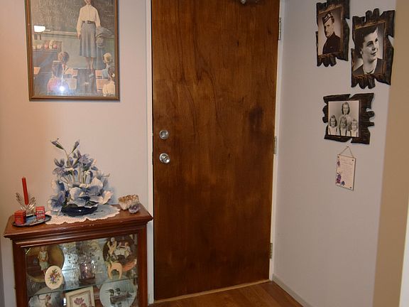 2nd image of 2418 Mountland Dr #104