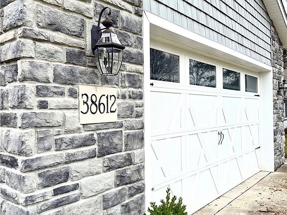 4th image of 38612 Bell Rd