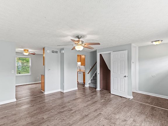 3rd image of 9405 Loralinda Dr