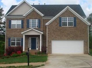 112 Carolinian Dr, Statesville, NC 28677