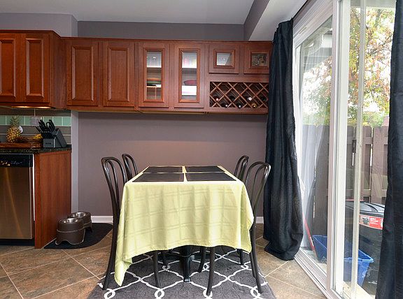 5th image of 2237 Glenview Ct