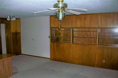 3rd image of 609 NW 35th St