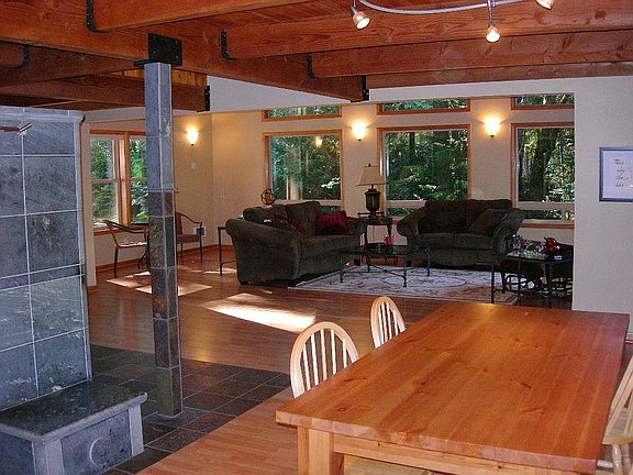 Dinning Room to Living Room