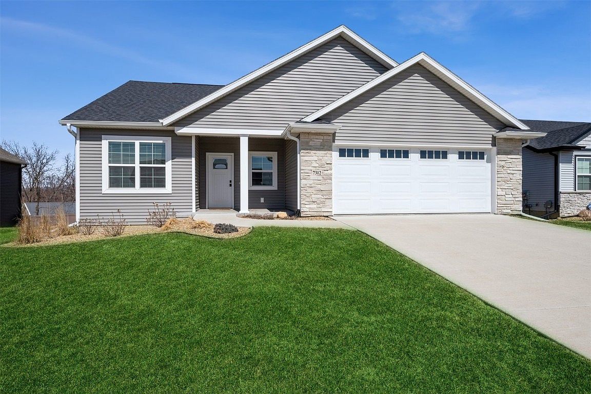 7312 Country Ridge Dr NW, Cedar Rapids, IA 52405 | Zillow