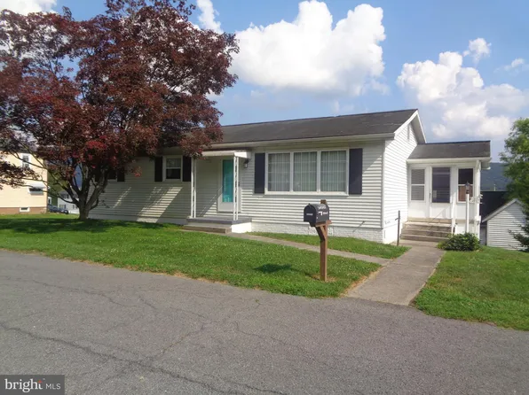 708 Harvard St, Lewistown, PA 17044